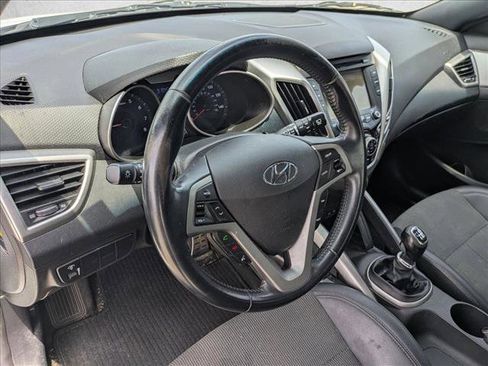 Used 2016 Hyundai Veloster w/ Option Group 02 FWD image 10