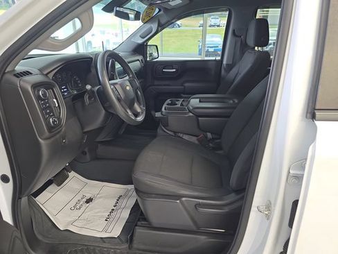 Used 2020 Chevrolet Silverado 1500 Custom w/ Custom Value Package AWD/4WD image 13