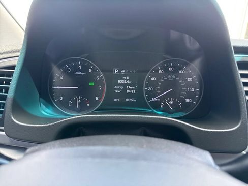 Used 2018 Hyundai Elantra Value Edition FWD image 19