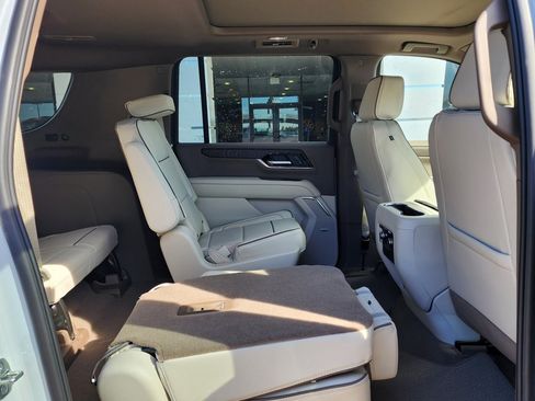 New 2026 GMC Yukon XL Denali w/ Sun & Power Step Package image 51