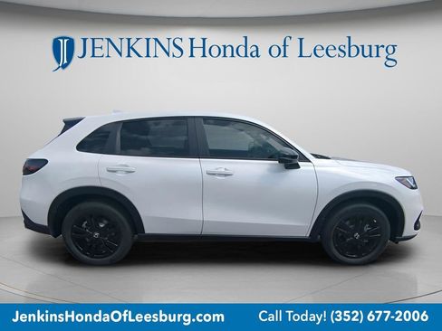 New 2026 Honda HR-V Sport image 2