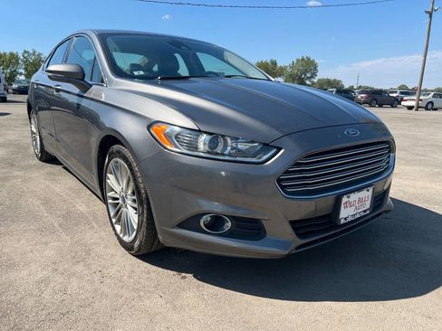 Used 2013 Ford Fusion SE image 4
