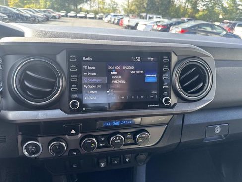 Used 2023 Toyota Tacoma TRD Off-Road image 23