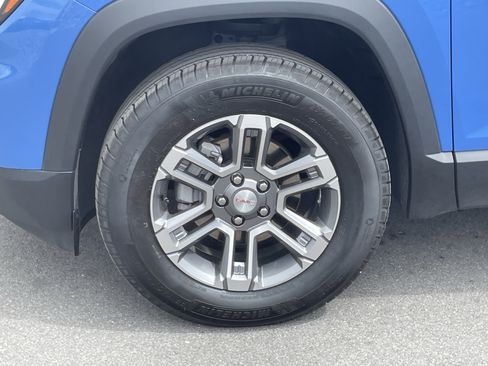 Used 2025 GMC Terrain Elevation AWD/4WD image 11