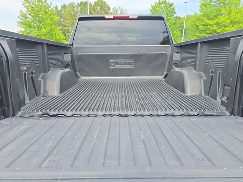 Used 2025 Chevrolet Silverado 1500 LT RWD image 12