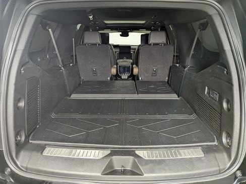 Used 2025 GMC Yukon XL Denali Ultimate AWD/4WD image 25