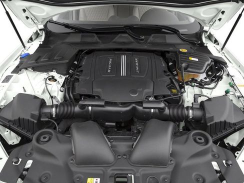 Used 2018 Jaguar XJ L Portfolio AWD/4WD image 13