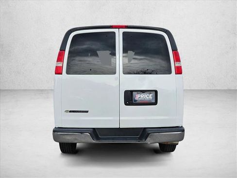 Used 2020 Chevrolet Express 3500 LT w/ LT Preferred Equipment Group image 7