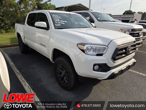 Certified 2023 Toyota Tacoma SR5 RWD image 1