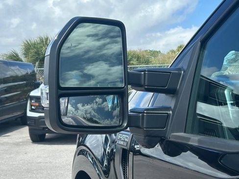 Certified 2022 Ford F150 Lariat image 19