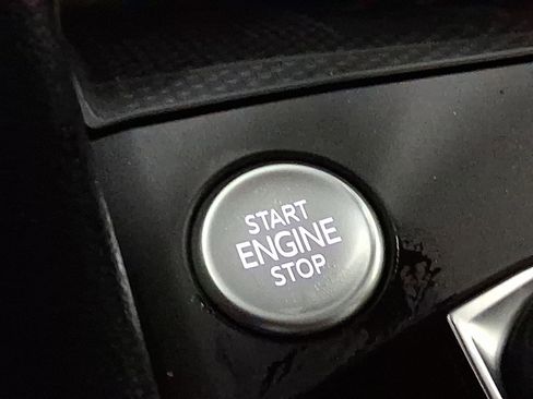 Used 2022 Volkswagen Taos SE image 23