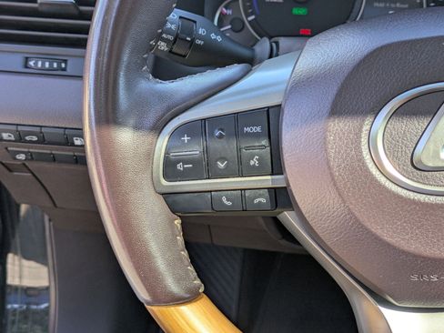 Used 2019 Lexus RX 450h AWD image 19