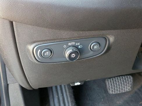 Used 2020 Chevrolet Equinox LT AWD/4WD image 16