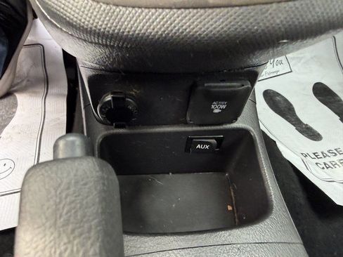 Used 2009 Toyota Matrix S AWD/4WD image 23