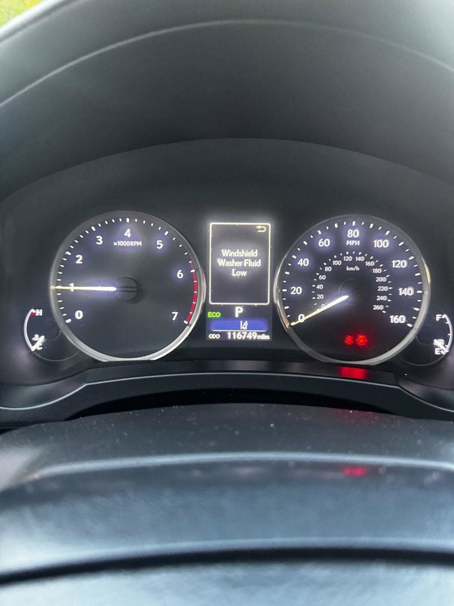 Used 2017 Lexus IS 200t w/ Premium Package RWD image 6