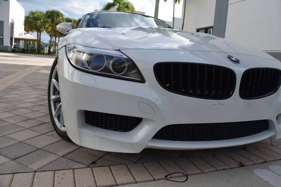 Used 2014 BMW Z4 sDrive35i RWD image 13