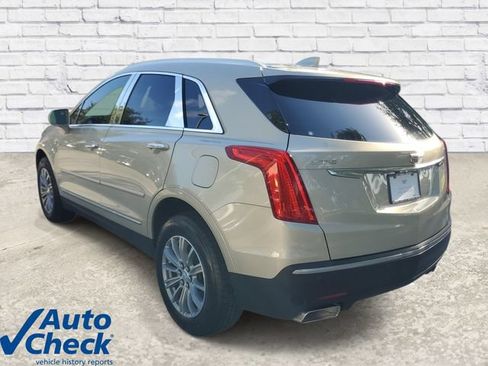 Used 2017 Cadillac XT5 Luxury w/ Driver Awareness Package FWD image 2