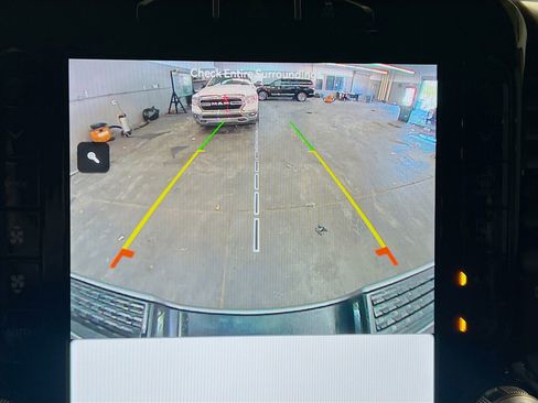 Used 2023 RAM 2500 Laramie AWD/4WD image 10