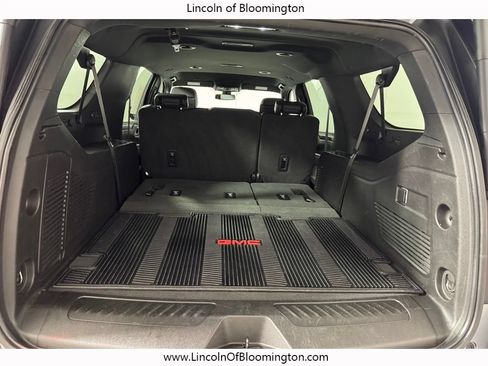 Used 2022 GMC Yukon XL SLT AWD/4WD image 17