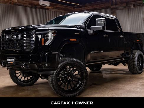 Used 2025 GMC Sierra 2500 Denali Ultimate image 5