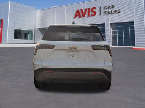 Used 2025 Chevrolet Equinox LT image 5