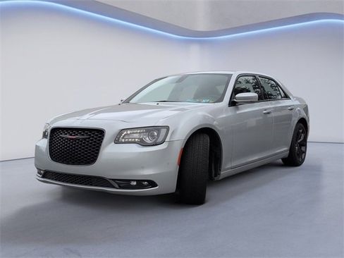 Used 2023 Chrysler 300 S w/ Comfort Group image 11
