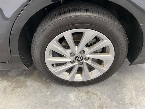 Used 2023 Toyota Camry LE image 9
