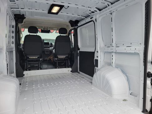 New 2026 RAM ProMaster 1500 w/ Convenience Group FWD image 15