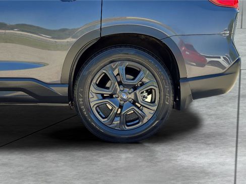 Used 2023 Subaru Ascent Onyx Edition AWD/4WD image 31
