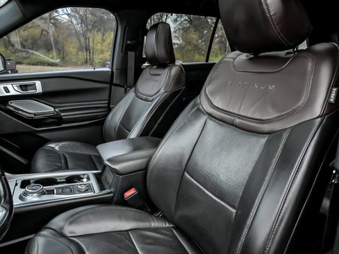 Used 2021 Ford Explorer Platinum w/ Equipment Group 601A image 15