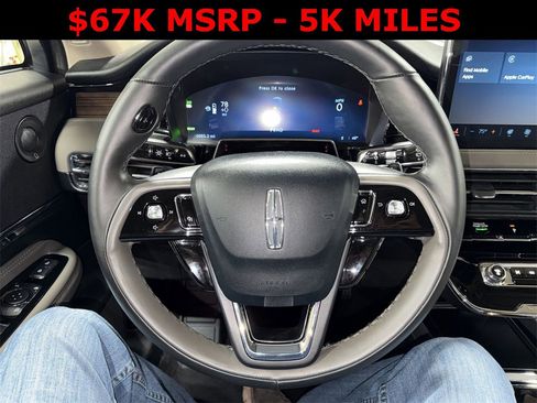 Used 2025 Lincoln Corsair Grand Touring w/ Equipment Group 302A image 11