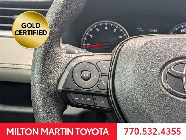 Certified 2021 Toyota RAV4 XLE w/ Convenience Package FWD image 23