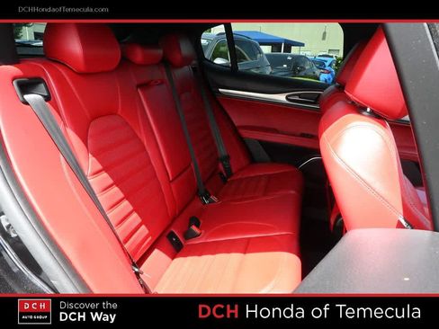 Used 2020 Alfa Romeo Stelvio Ti Sport w/ Quick Order Package 22S Sport AWD/4WD image 20