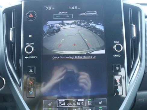 Used 2025 Subaru Forester Premium image 28