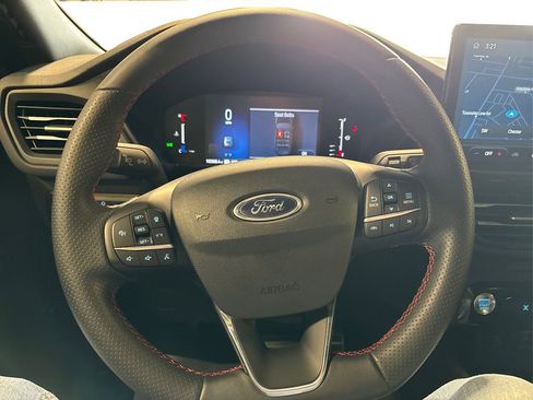 Certified 2024 Ford Escape ST-Line w/ Tech Pack #1 FWD image 27