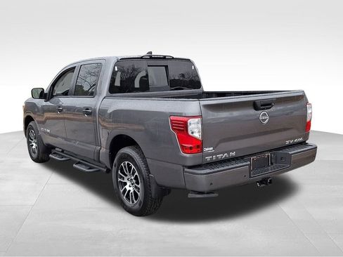 Used 2024 Nissan Titan SV w/ Accessory Utility Package image 4