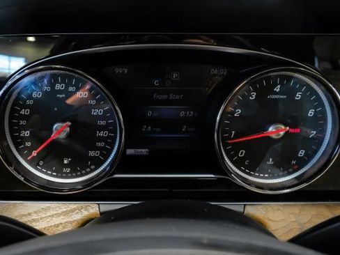 Used 2018 Mercedes-Benz E 300 image 24