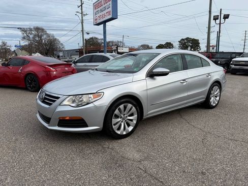 Used 2012 Volkswagen CC Sport FWD image 2