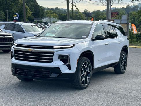 New 2026 Chevrolet Traverse High Country AWD/4WD image 3