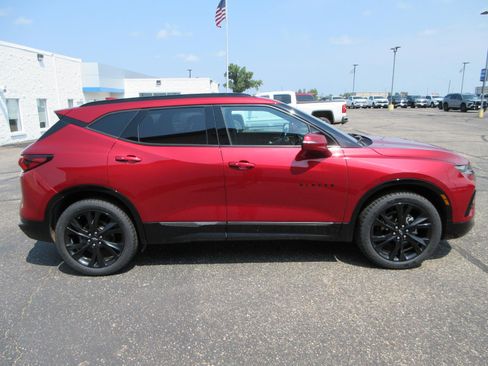Certified 2022 Chevrolet Blazer RS w/ Enhanced Convenience Package AWD/4WD image 4