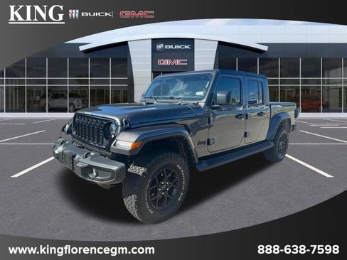 Used 2024 Jeep Gladiator Sport AWD/4WD image 1
