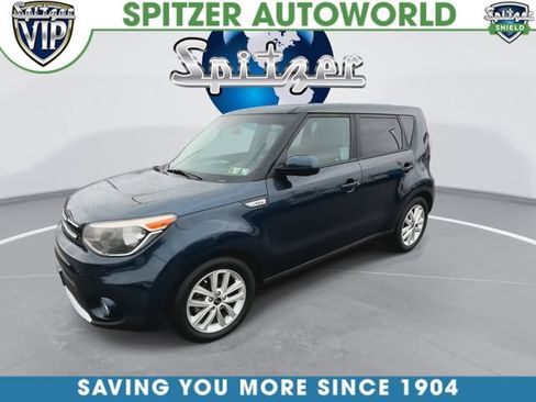 Used 2017 Kia Soul + FWD image 4