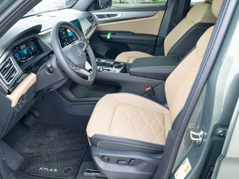 New 2026 Volkswagen Atlas Cross Sport SE image 17