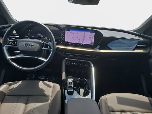 Certified 2025 Audi Q5 Premium Plus w/ Premium Plus AWD/4WD image 9