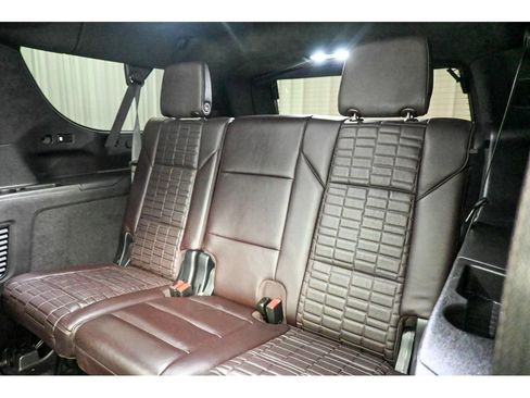 Used 2022 Cadillac Escalade ESV Premium Luxury Platinum image 21