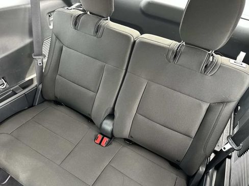 Certified 2024 Ford Explorer XLT AWD/4WD image 13