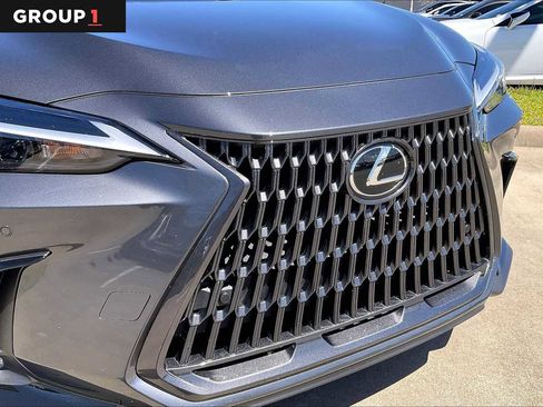 Used 2025 Lexus NX 250 FWD w/ Accessory Package (2T) image 27