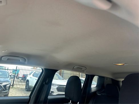 Used 2019 Jeep Renegade Latitude image 31