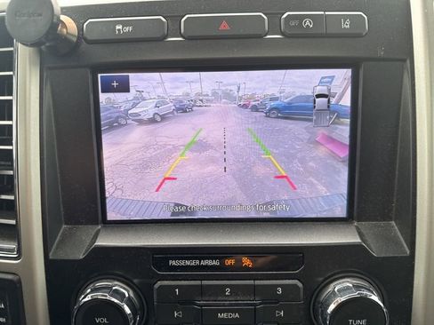 Used 2020 Ford F150 Lariat image 14