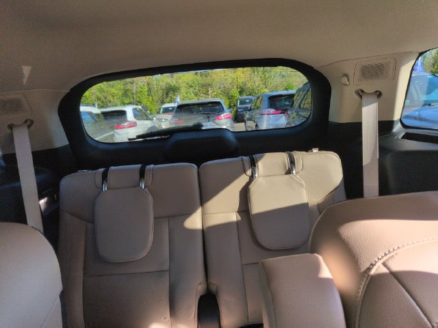Certified 2023 Ford Explorer Limited w/ Limited Technology Package AWD/4WD image 26